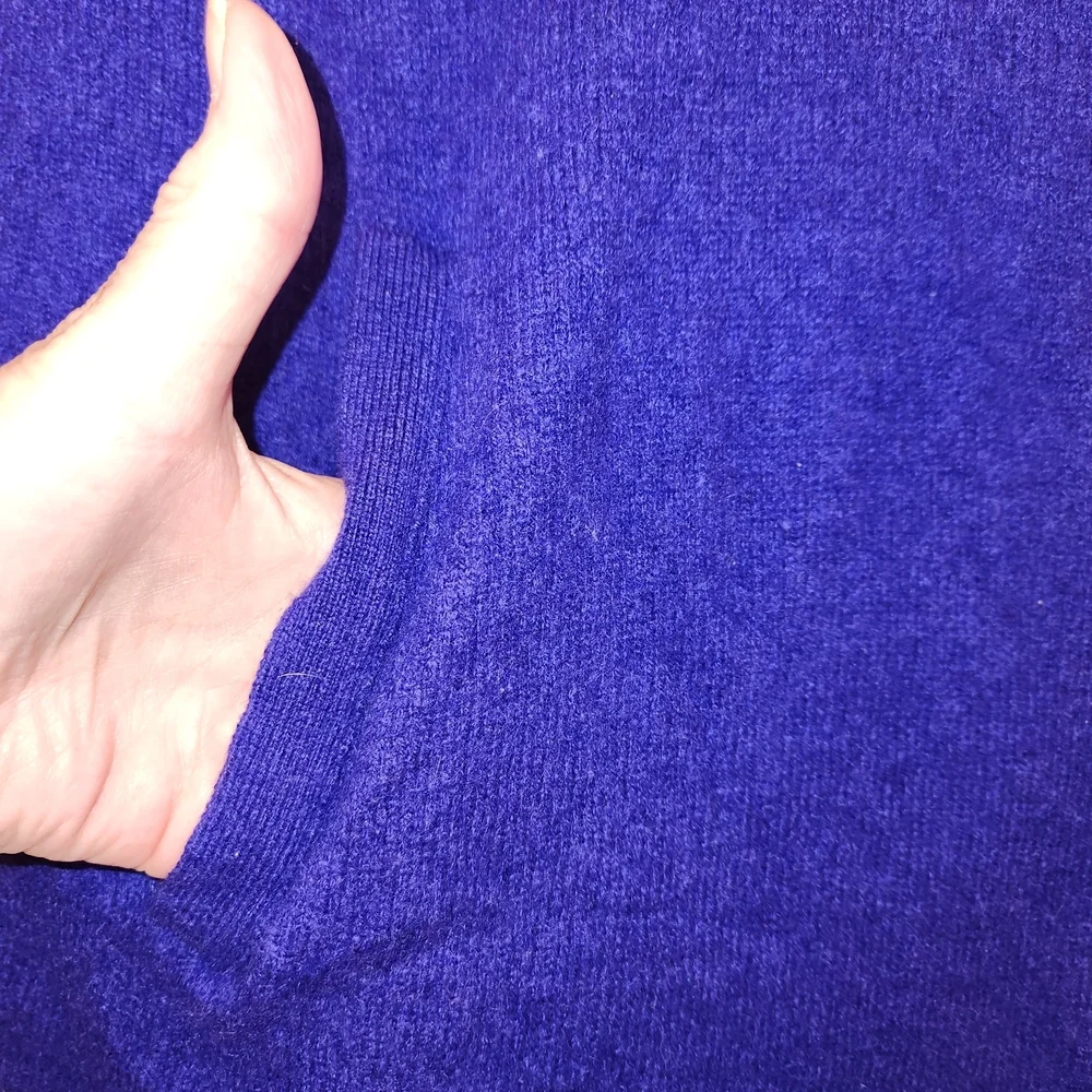 Claudia Nichole 100% Cashmere Turtleneck Tunic Sweater Royal Blue Size S Pockets